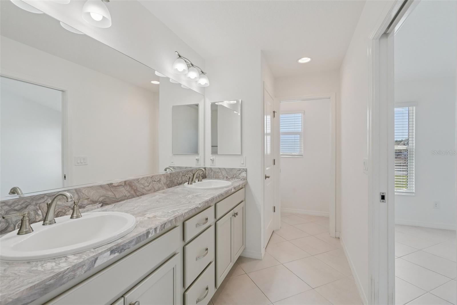 OXFORD OAKS PH 2 - Residential