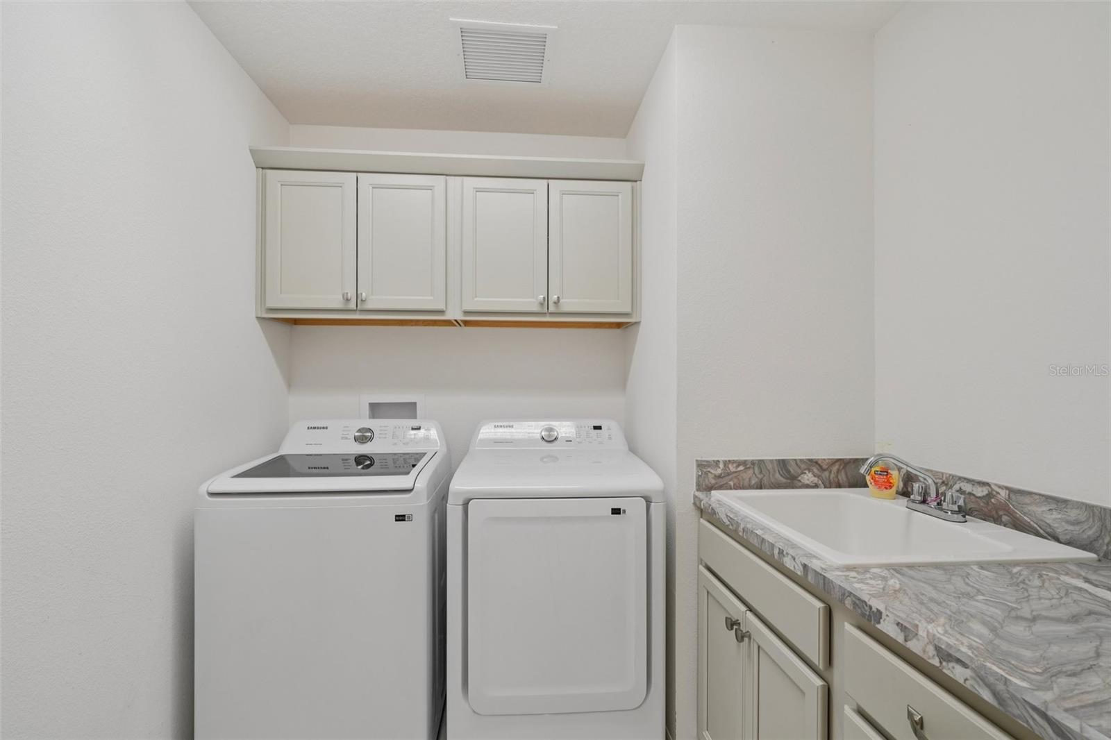 OXFORD OAKS PH 2 - Residential