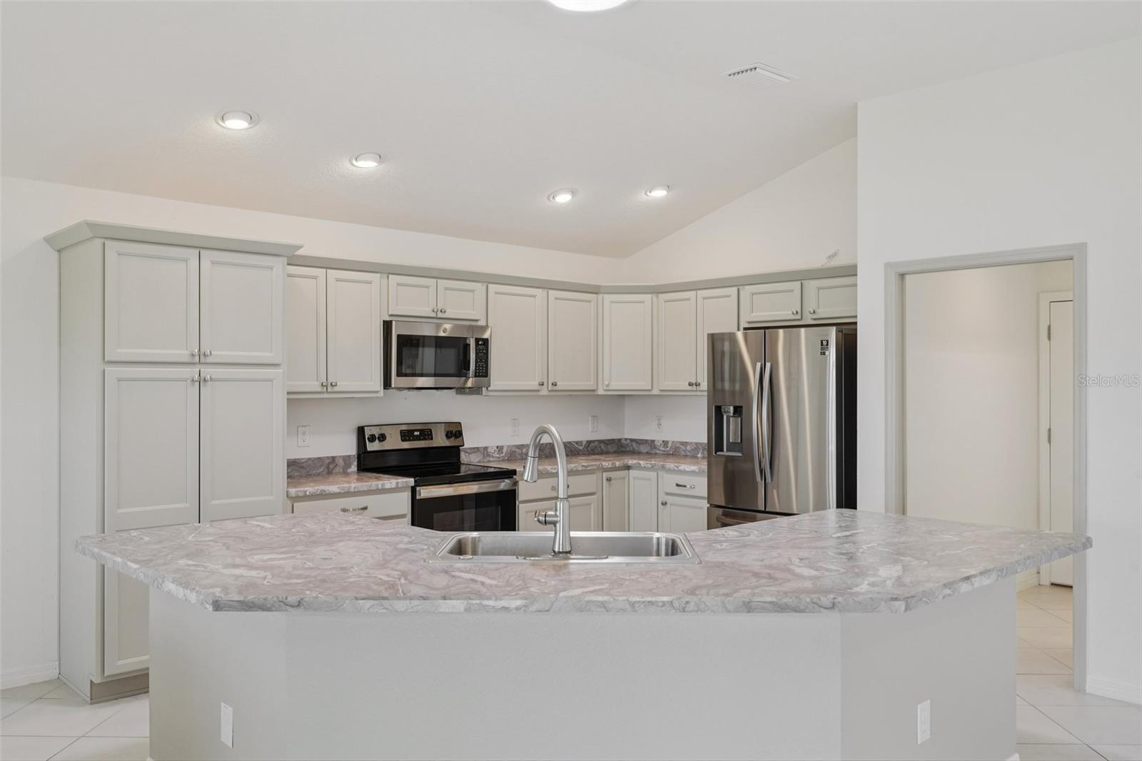 OXFORD OAKS PH 2 - Residential