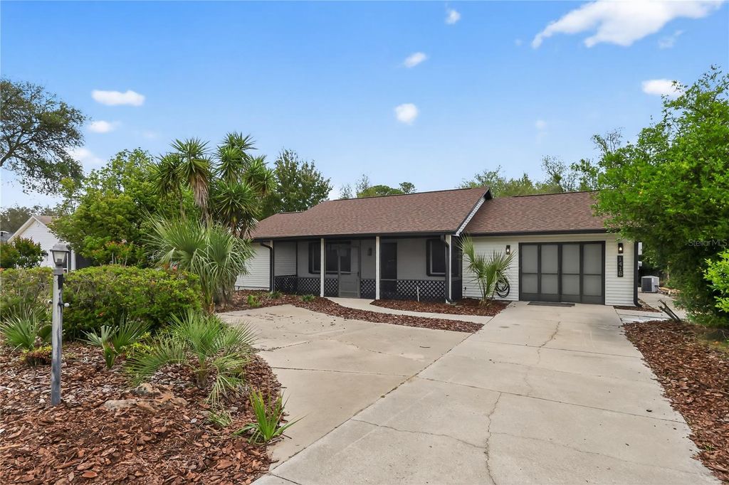 Photo of 1416 Orkney Drive, Leesburg, FL 34788 (MLS # O6391542)