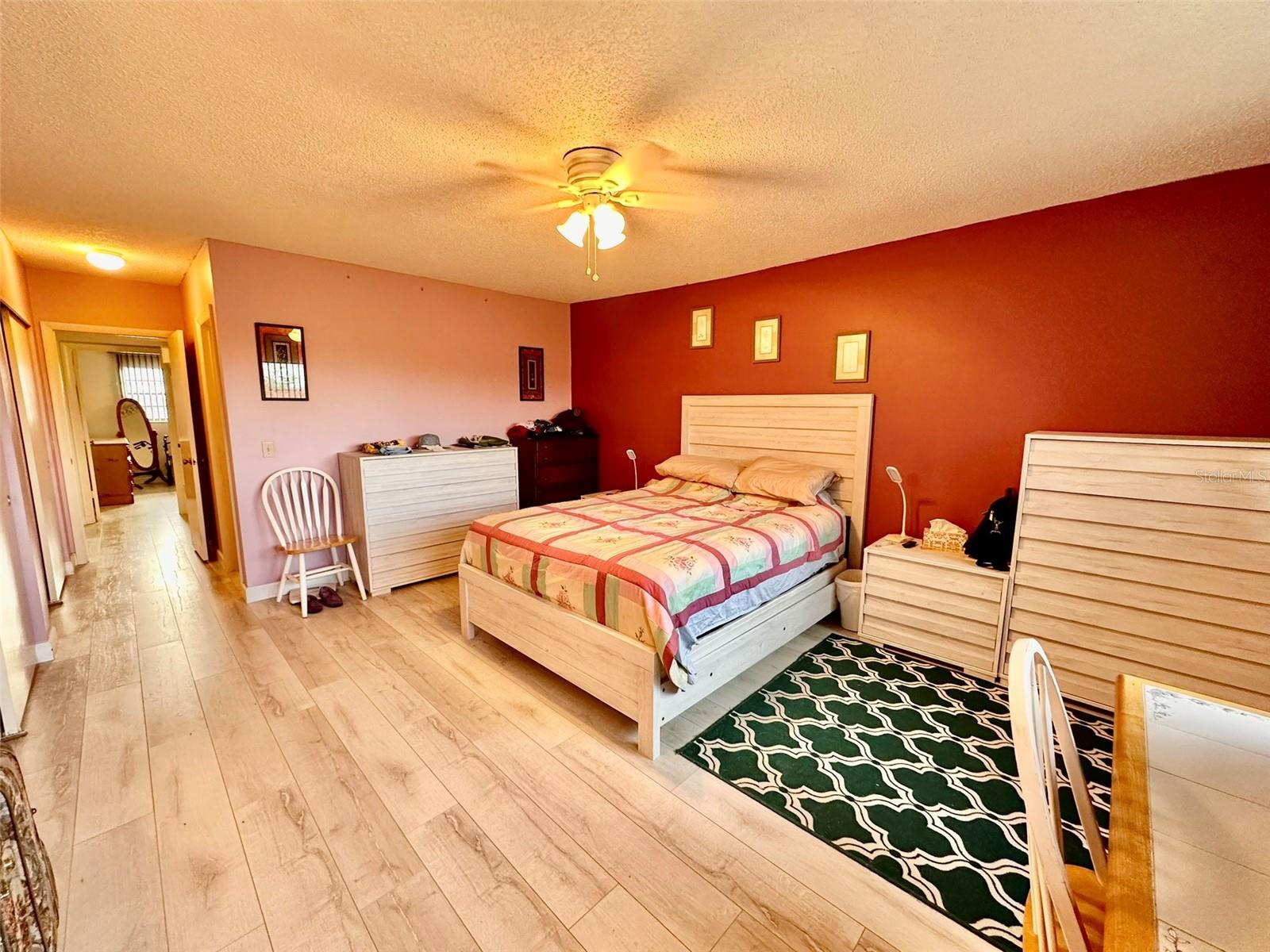 ON TOP OF THE WORLD - Residential