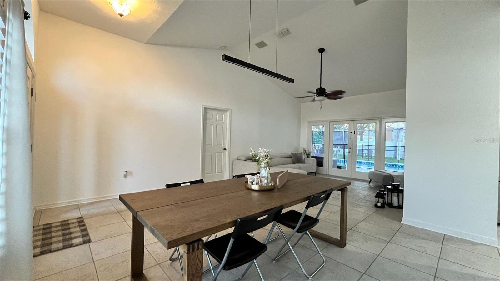 3901 BALLINORE PLACE