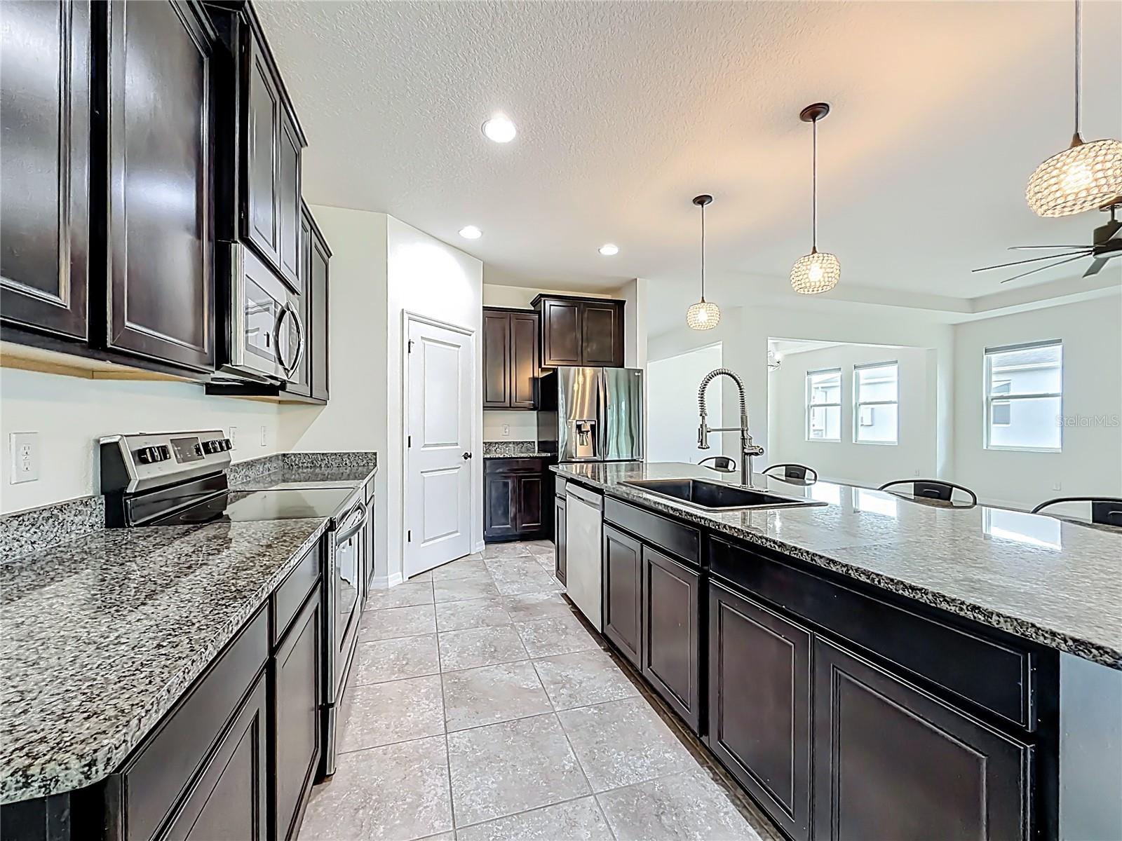 MEADOWS/HEATH BROOK PH 2 - Residential