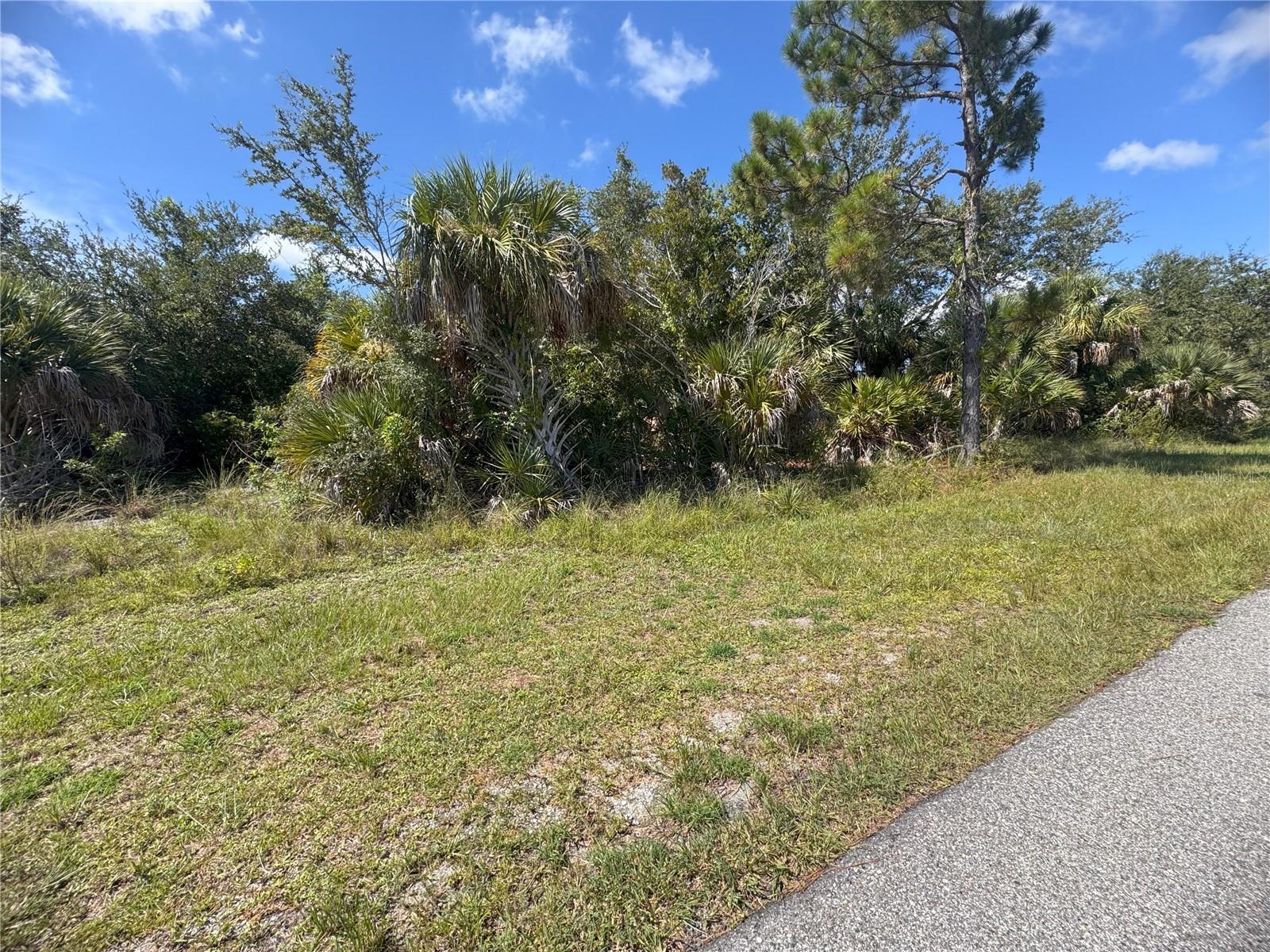 PORT CHARLOTTE SEC 082 - Land