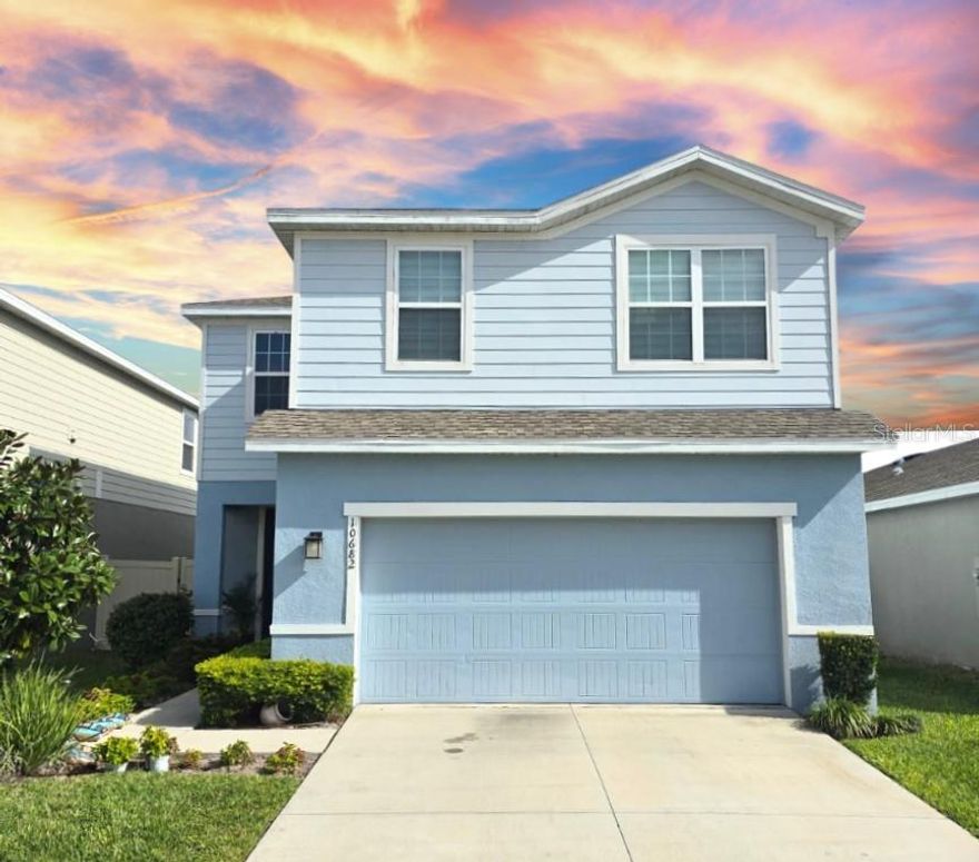 Beautiful modern home built in 2022, offering the perfect blend of comfort, style, and functionality. This spacious residence features 4 bedrooms, a versatile loft, 2.5 bathrooms, and a 2-car garage, designed to fit today’s lifestyle.
Enjoy soaring ceilings, an open-concept floor plan, and elegant high-end finishes throughout. The contemporary kitchen is a true centerpiece, showcasing luxury appliances, sleek cabinetry, and ample counter space—perfect for entertaining or everyday family moments.
Step outside to a covered patio and a fully fenced backyard, ideal for family gatherings, weekend barbecues, or letting your pets play freely in a private and secure setting.

Located in the highly desirable Cypress Preserve community, this home offers access to excellent schools, beautiful surroundings, and a welcoming neighborhood atmosphere.

This is more than a house—it’s a place to create memories, relax, and truly feel at home. Schedule your private showing today!