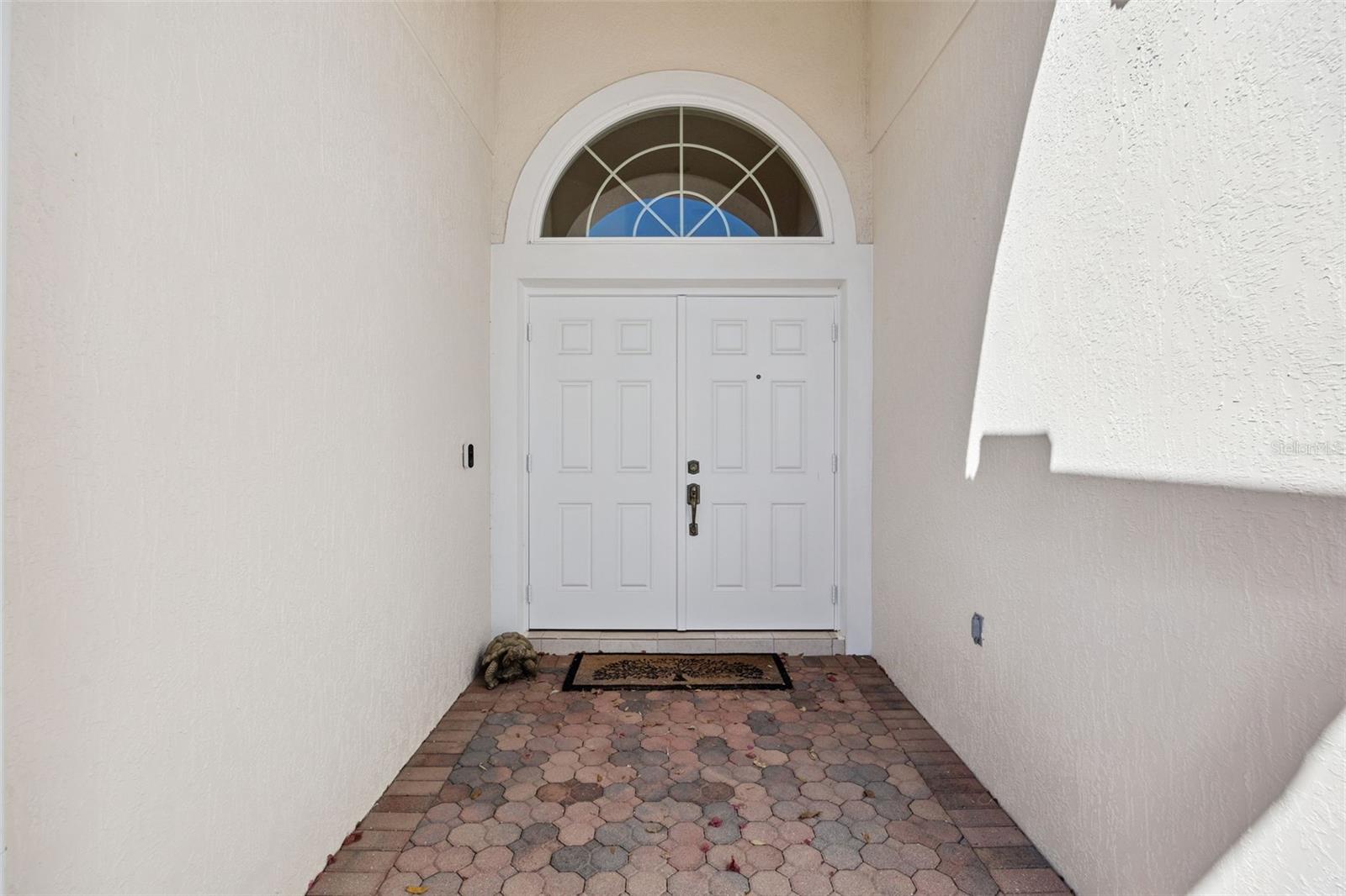 1648 NORTHAMPTON DRIVE