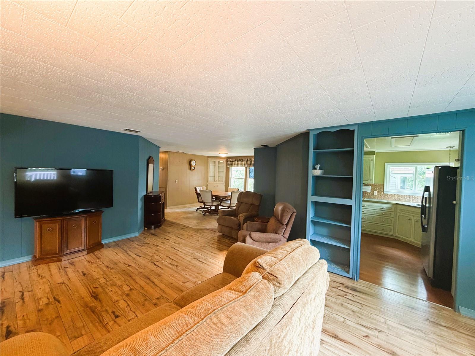 HAWTHORNE AT LEESBURG A COOP - Residential