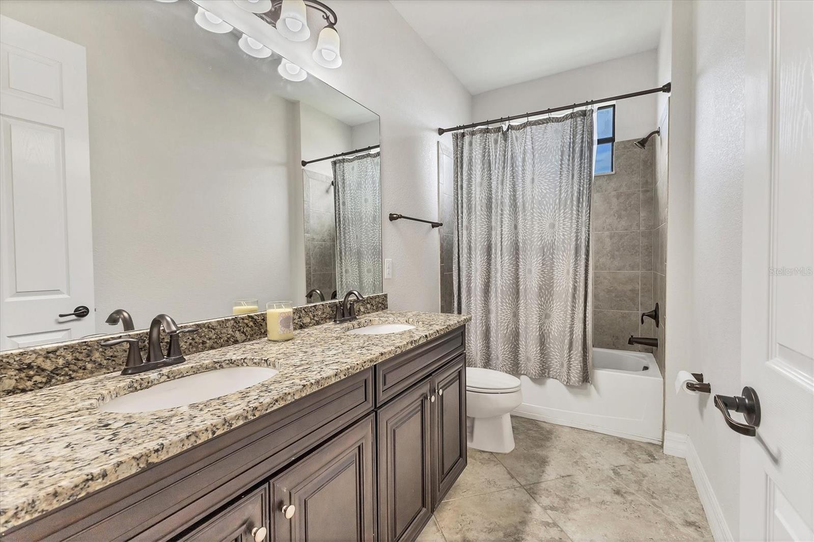 BRIDGEWATER PH I AT LAKEWOOD RANCH - Residential