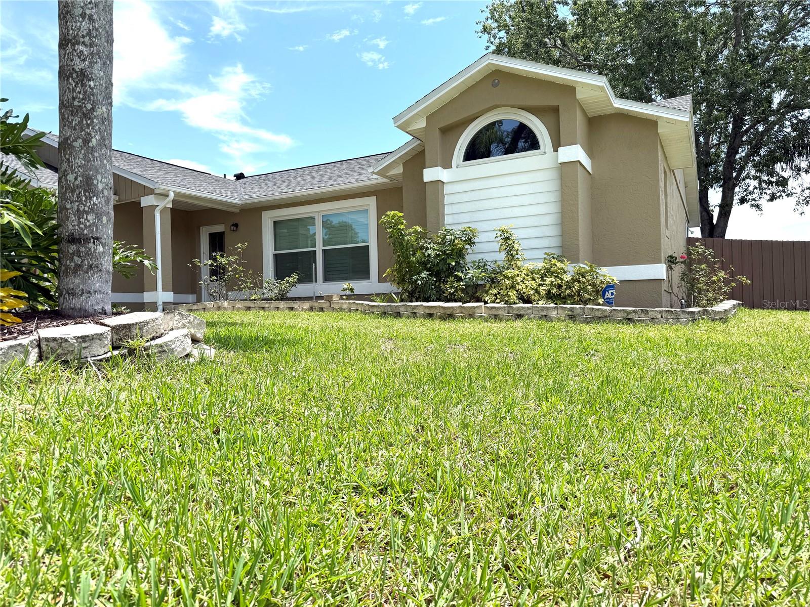926 FRESHMEADOW COURT