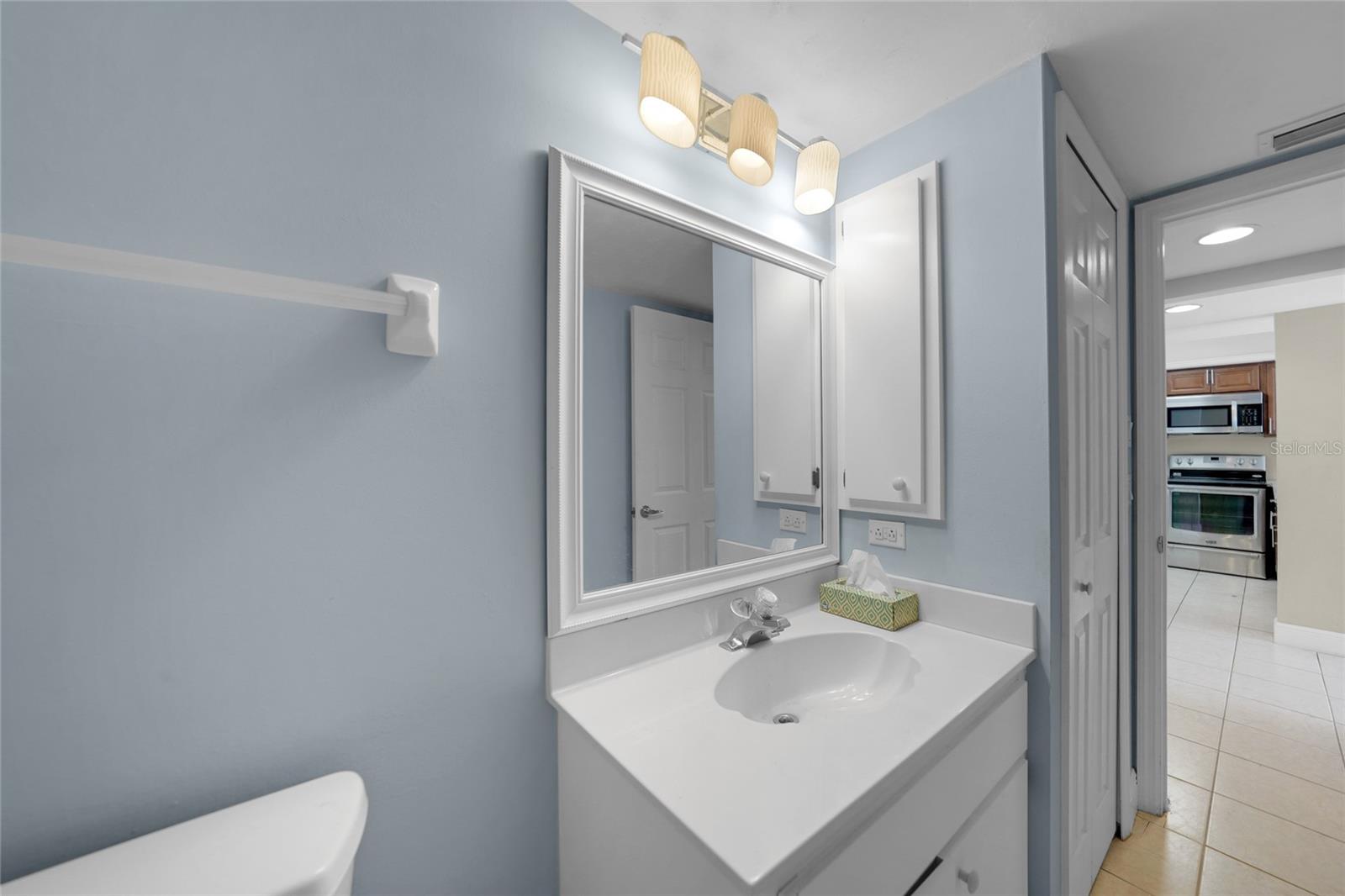 NORTH SHORE/KINGSWAY - Residential