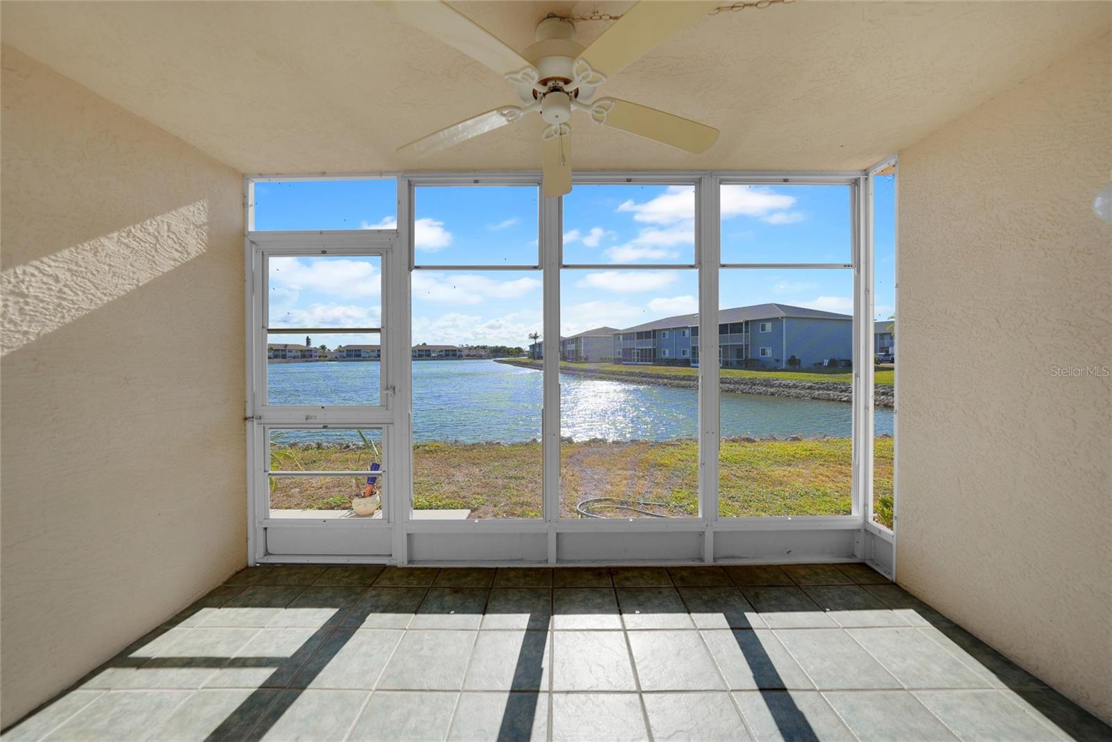 NORTH SHORE/KINGSWAY - Residential