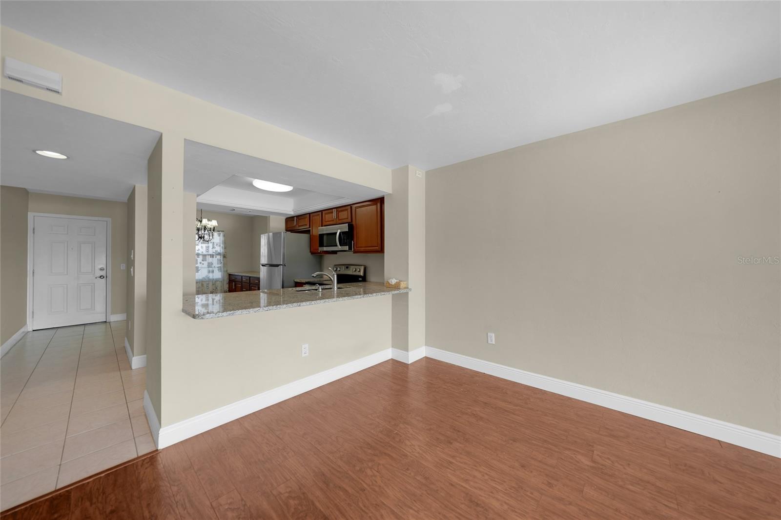 NORTH SHORE/KINGSWAY - Residential