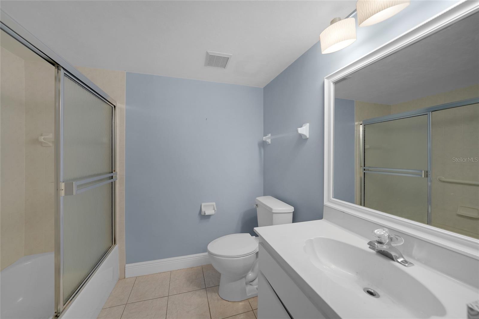 NORTH SHORE/KINGSWAY - Residential