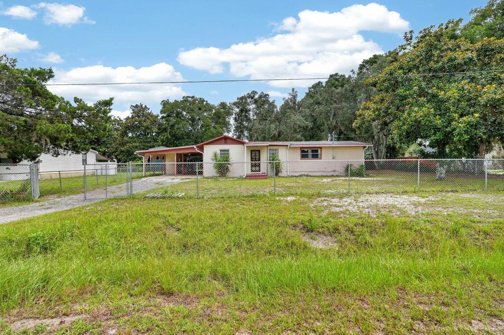 Photo of 131 Dunn Avenue, San Mateo, FL 32187 (MLS # FC319802)