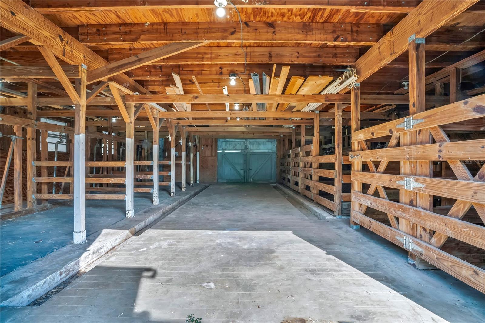 LEISURE ACRES UNIT 03 - Residential