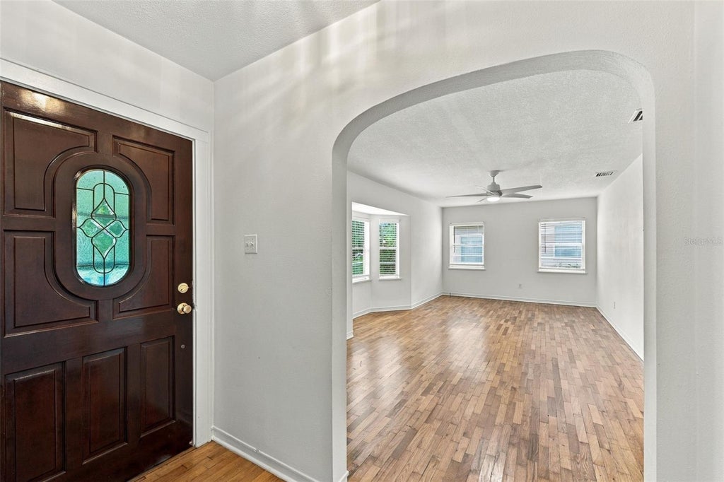Photo of 212 S Bradford Avenue, Tampa, FL 33609 (MLS # TB8556812)