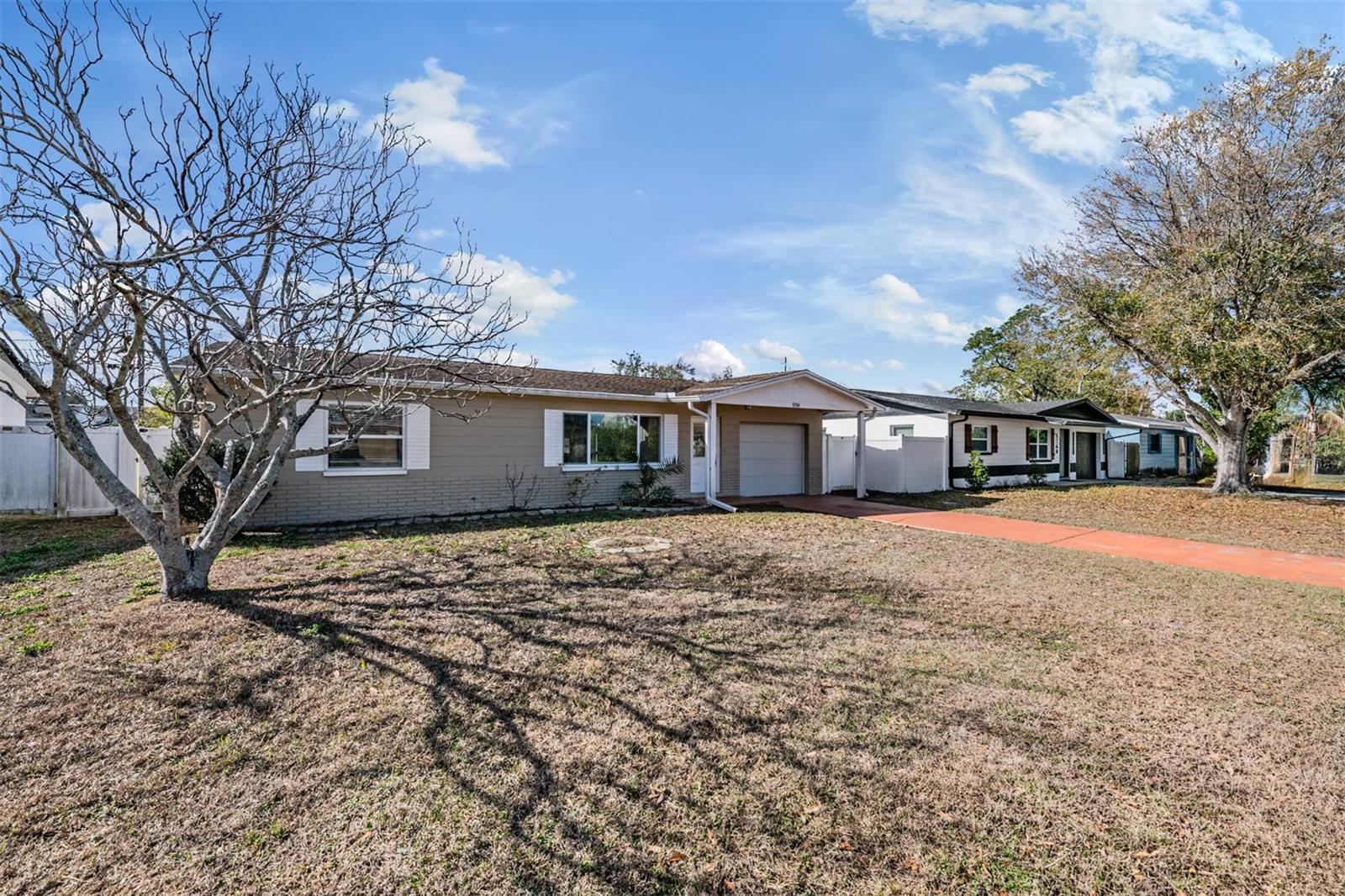 WHITE WOOD TERRACE - Residential