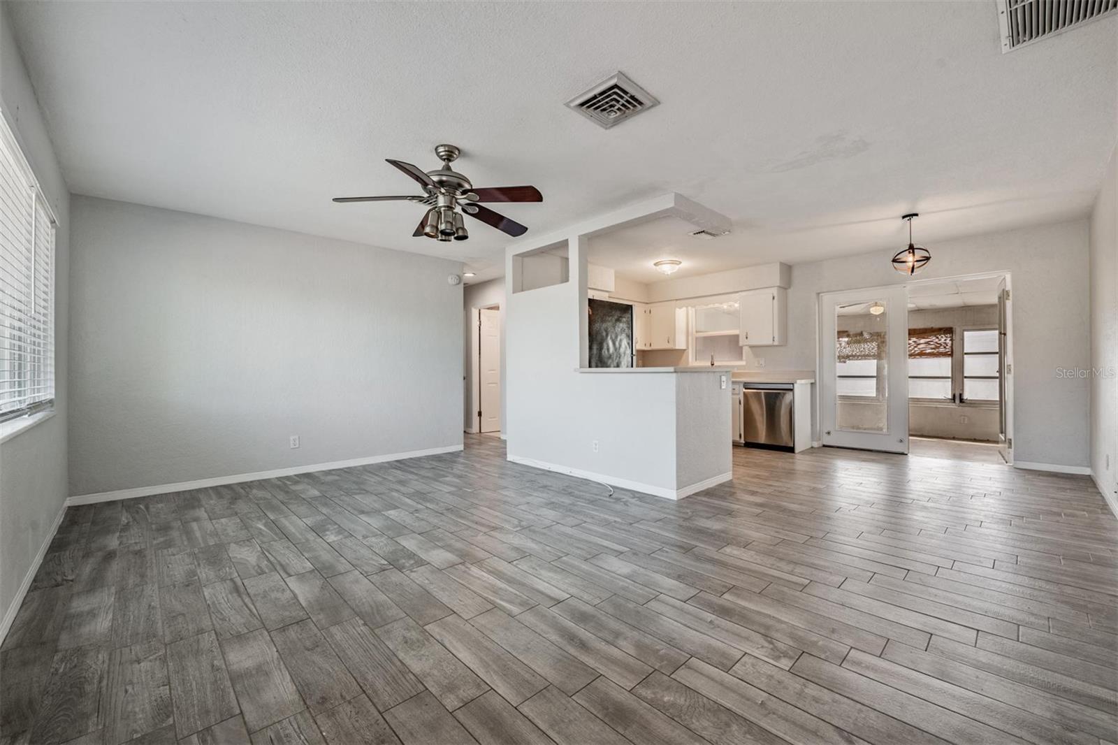 WHITE WOOD TERRACE - Residential