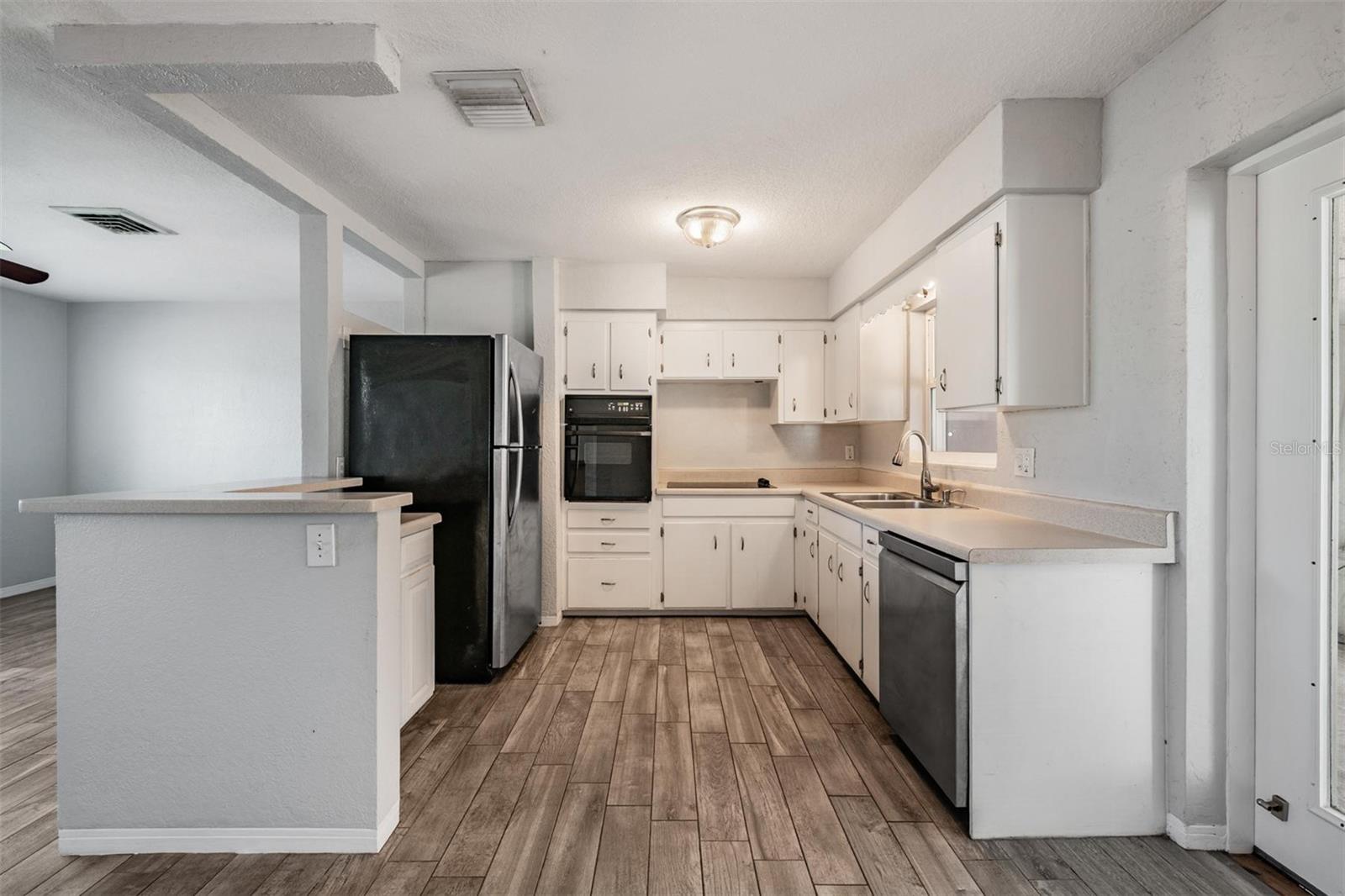 WHITE WOOD TERRACE - Residential