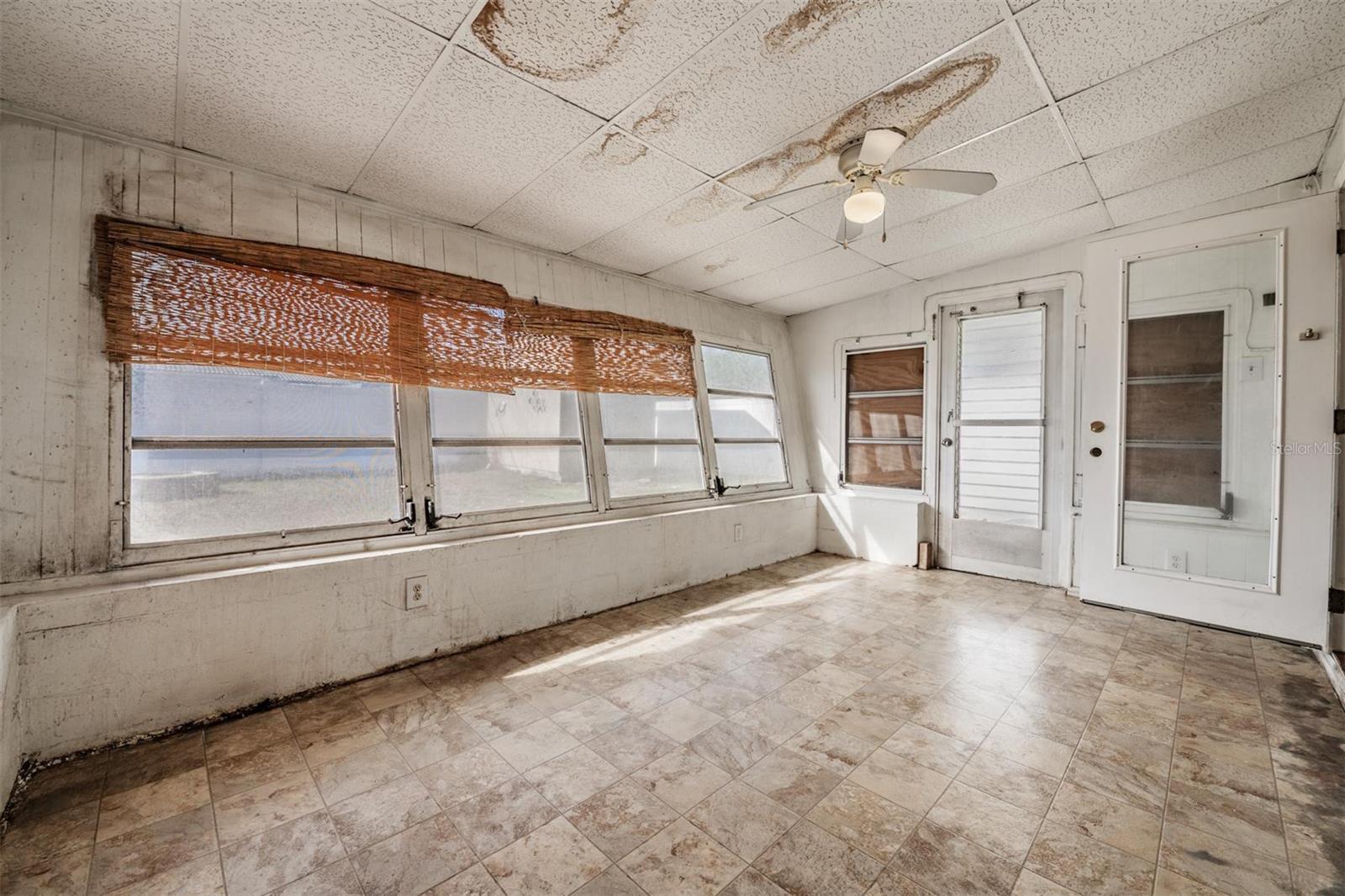 WHITE WOOD TERRACE - Residential