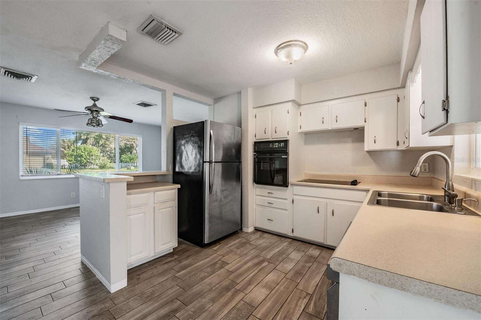 WHITE WOOD TERRACE - Residential