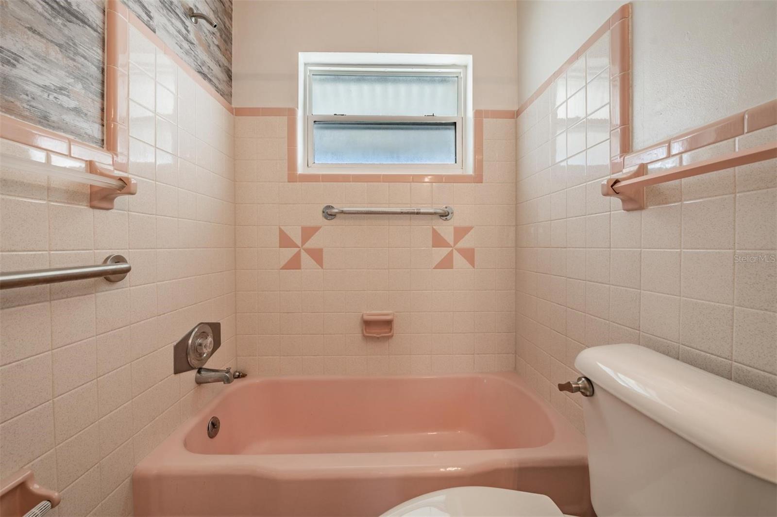 WHITE WOOD TERRACE - Residential