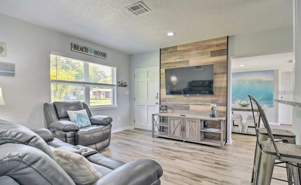 ANGLERS ACRES - Residential