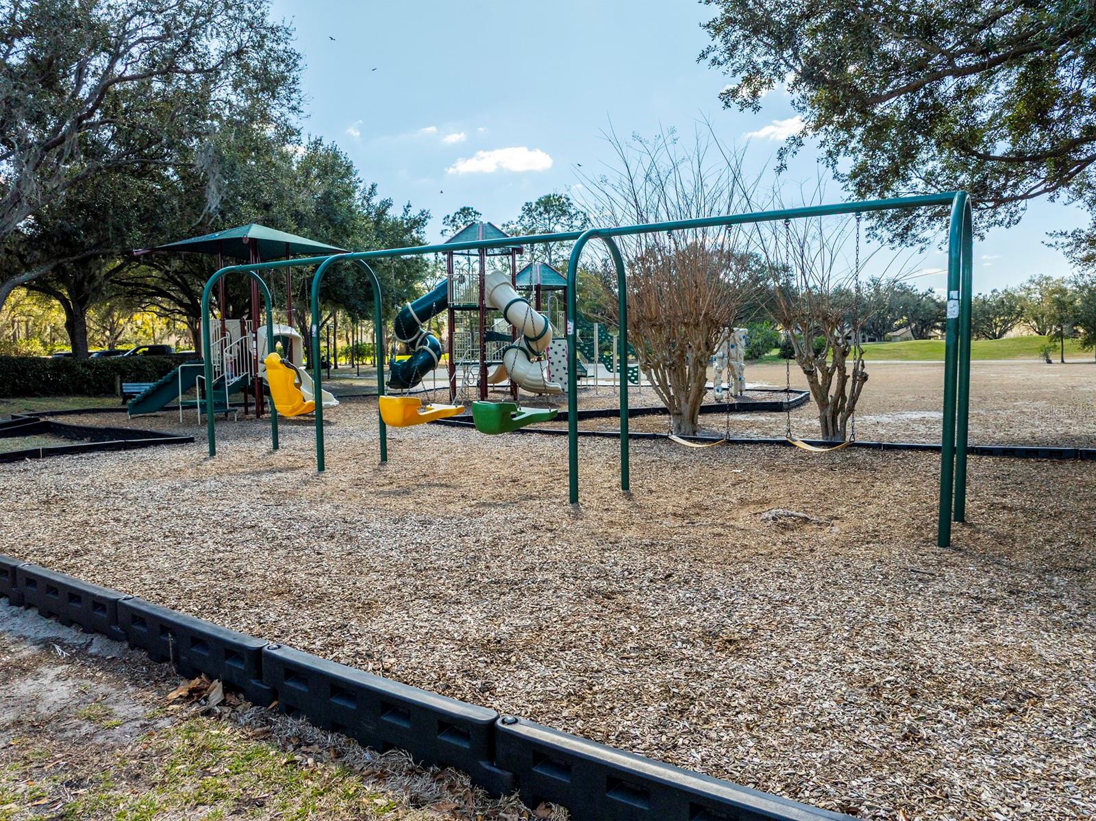 RIVER HILLS COUNTRY CLUB PARCE - Residential