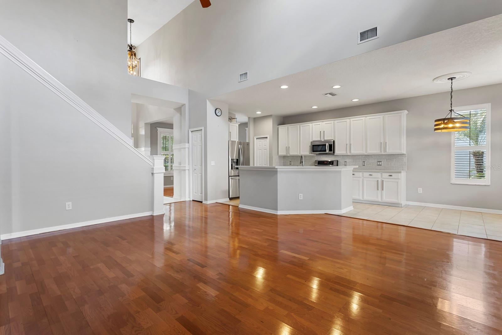 RIVER HILLS COUNTRY CLUB PARCE - Residential