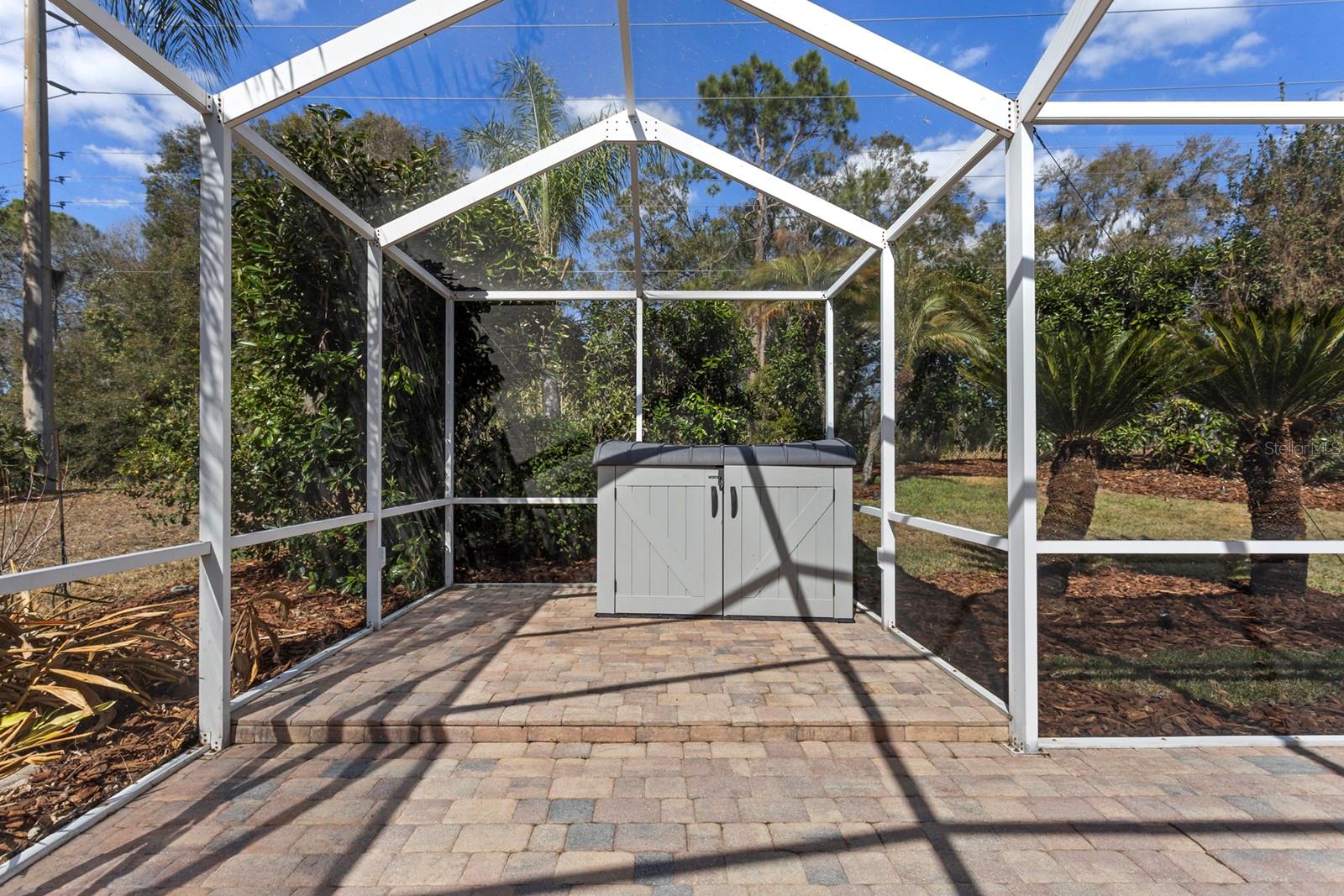 RIVER HILLS COUNTRY CLUB PARCE - Residential