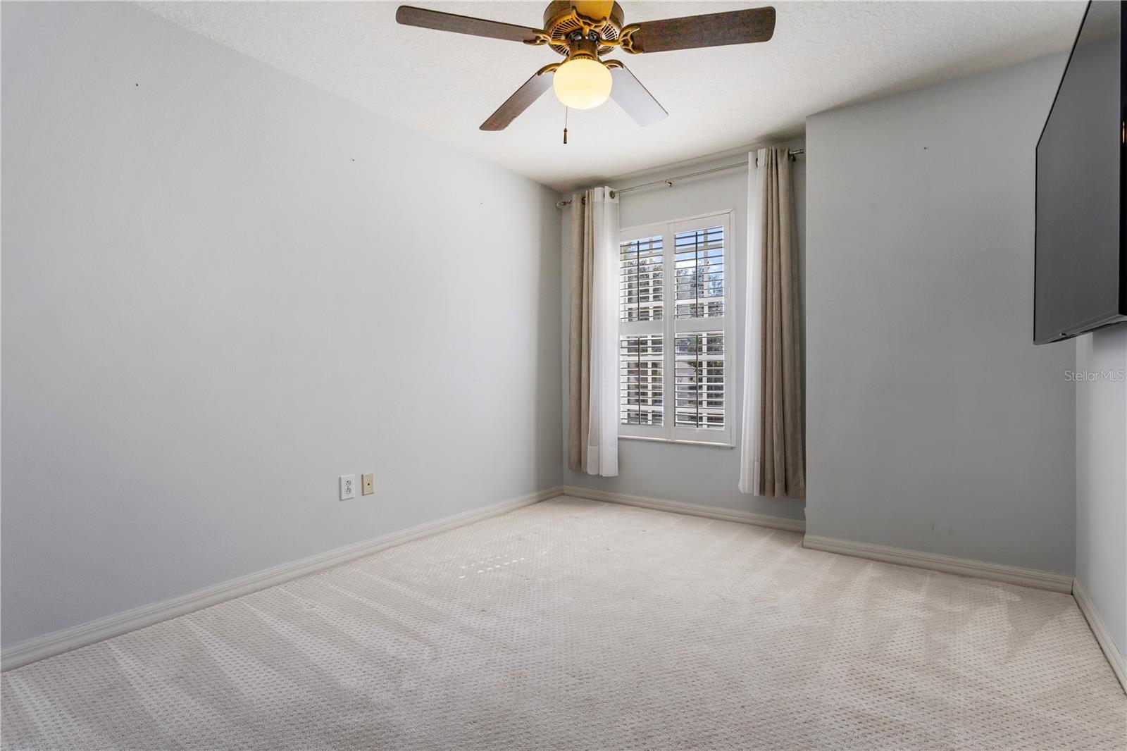 RIVER HILLS COUNTRY CLUB PARCE - Residential