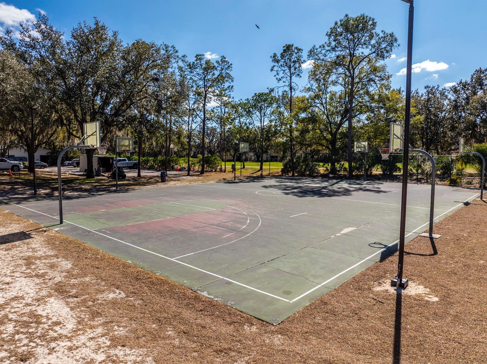 RIVER HILLS COUNTRY CLUB PARCE - Residential