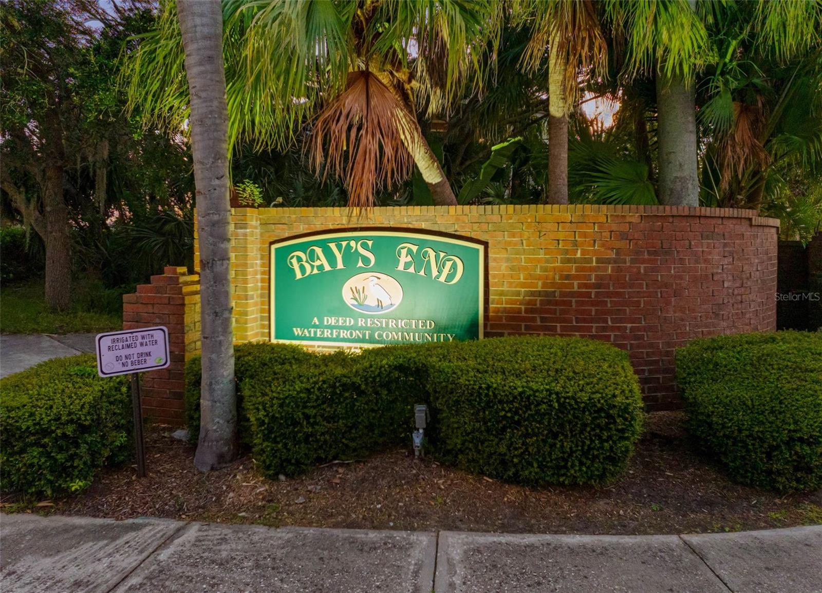 BAYS END - Residential