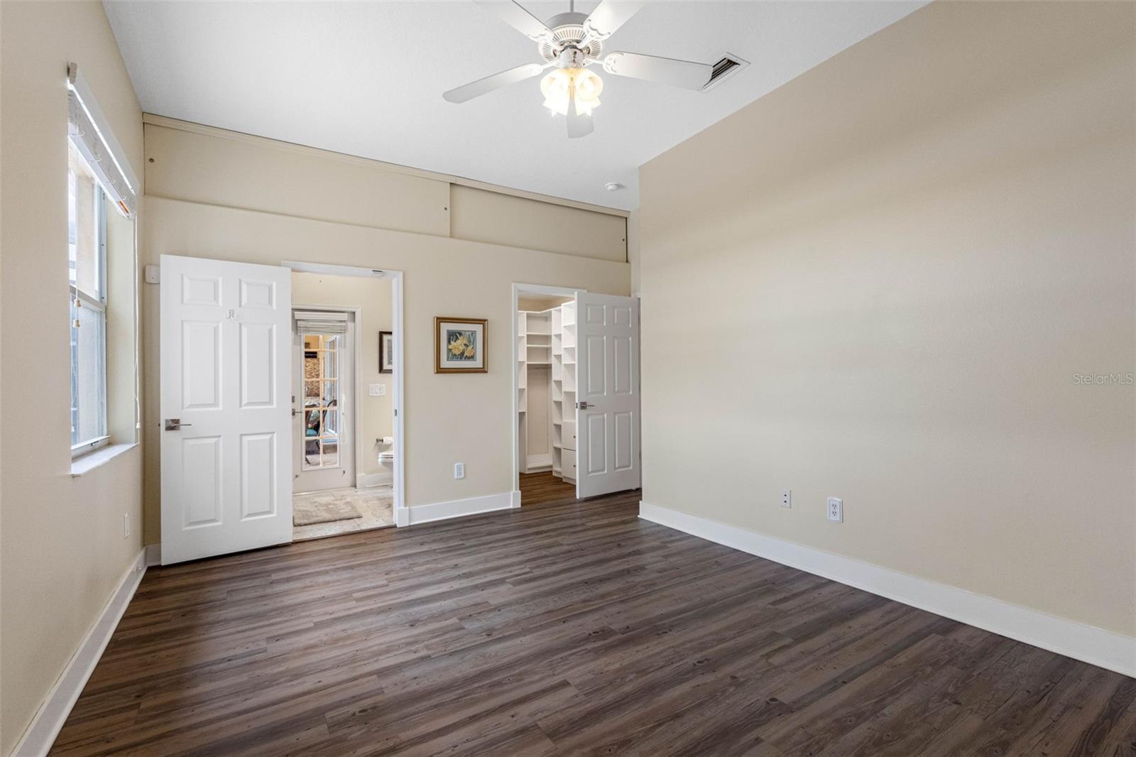 BAYS END - Residential