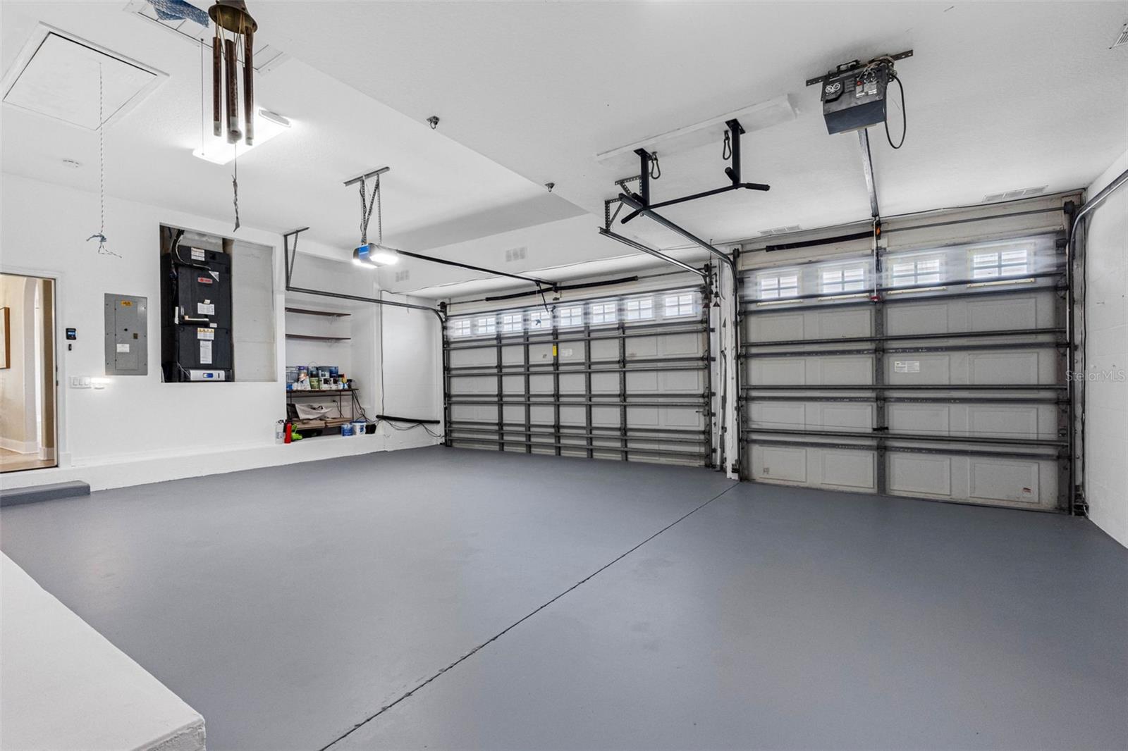 BAYS END - Residential