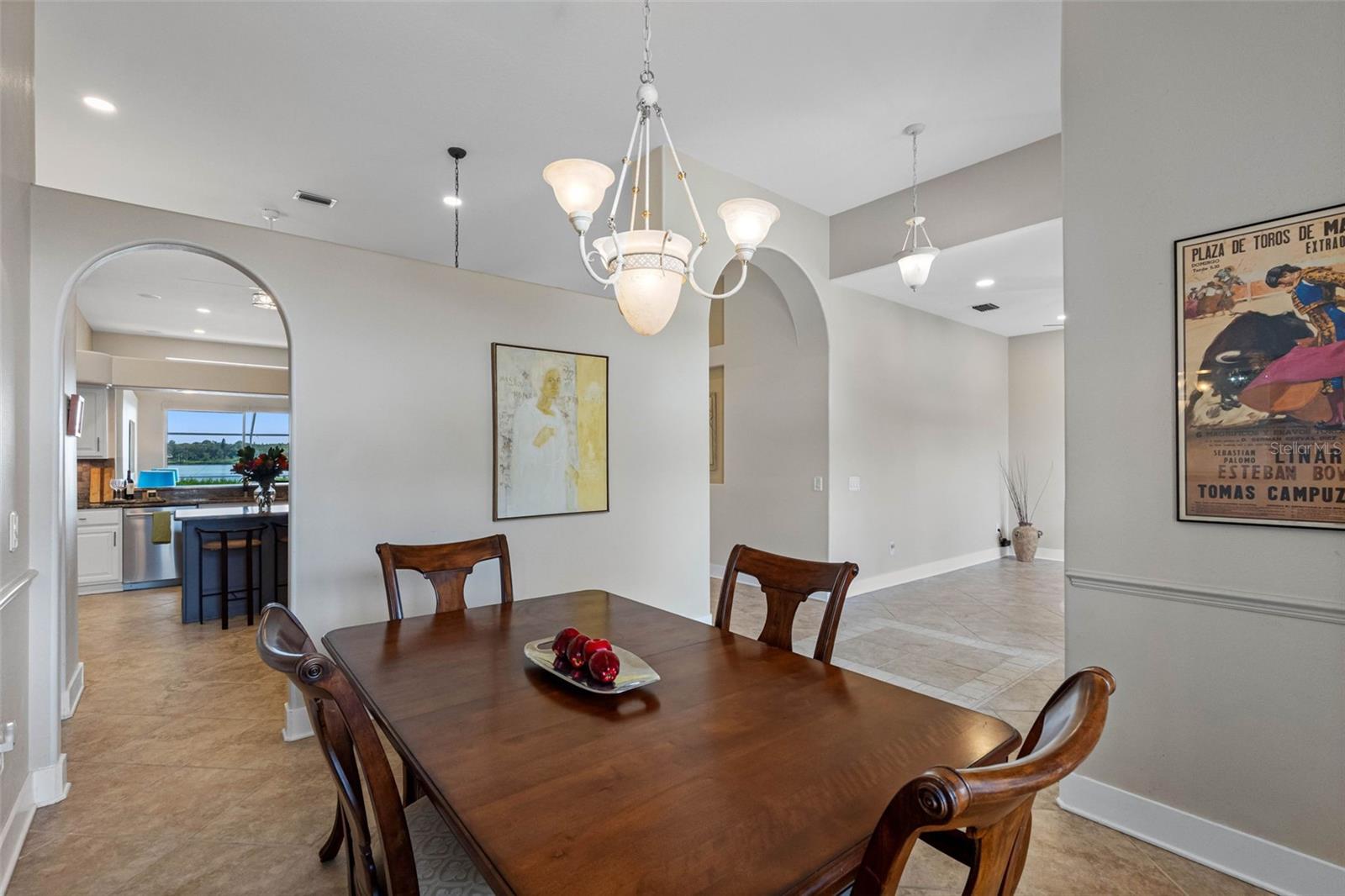 BAYS END - Residential