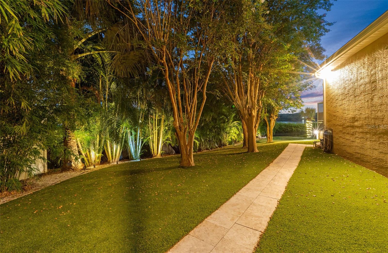 BAYS END - Residential