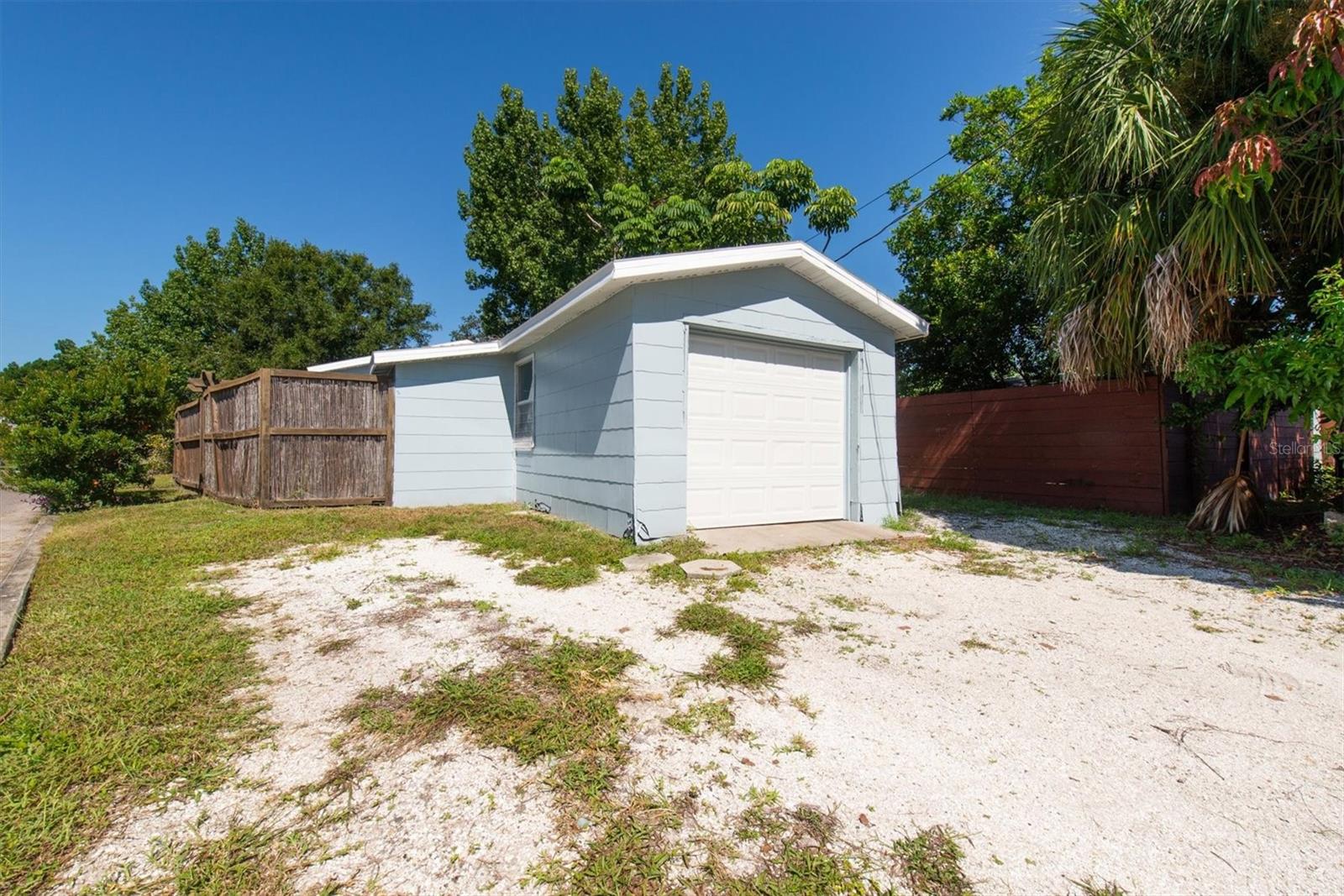 MELROSE SUB - Residential Lease