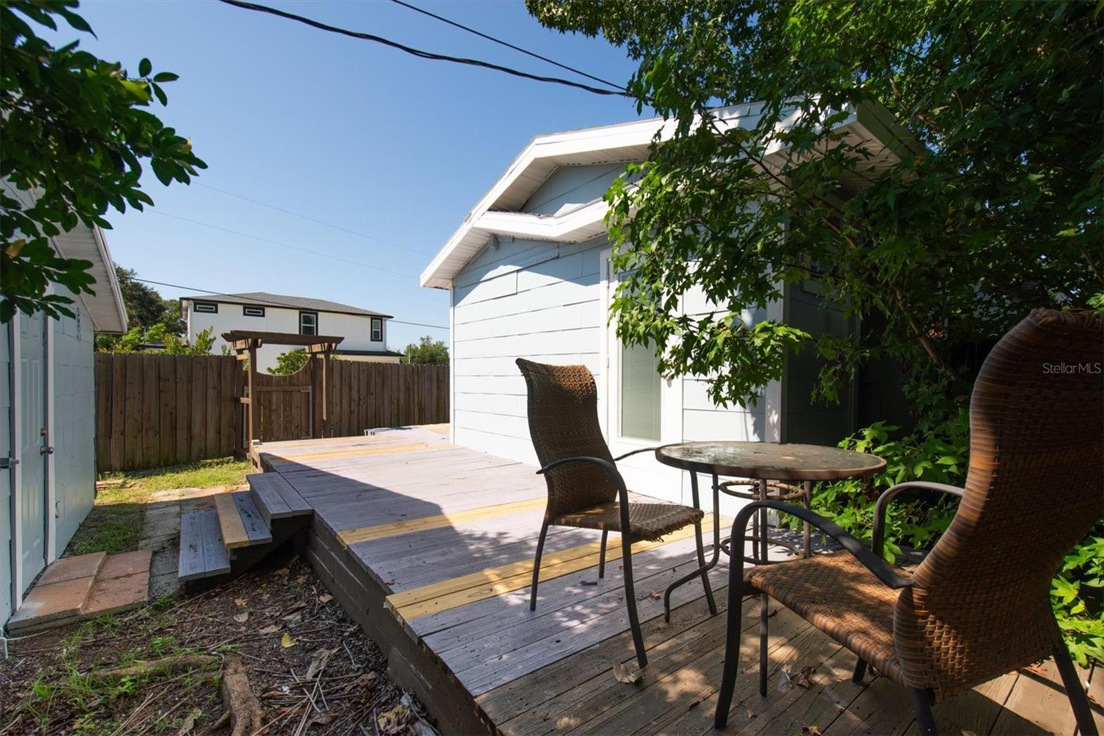 MELROSE SUB - Residential Lease