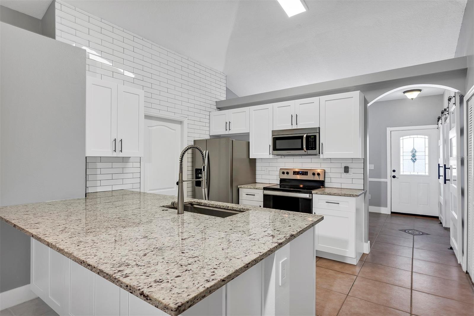 PINE RIDGE HOLLOW EAST PH 02 - Residential Lease