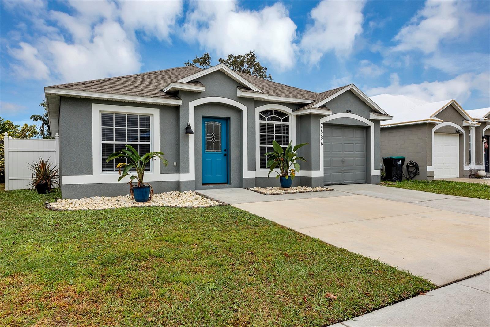 PINE RIDGE HOLLOW EAST PH 02 - Residential Lease