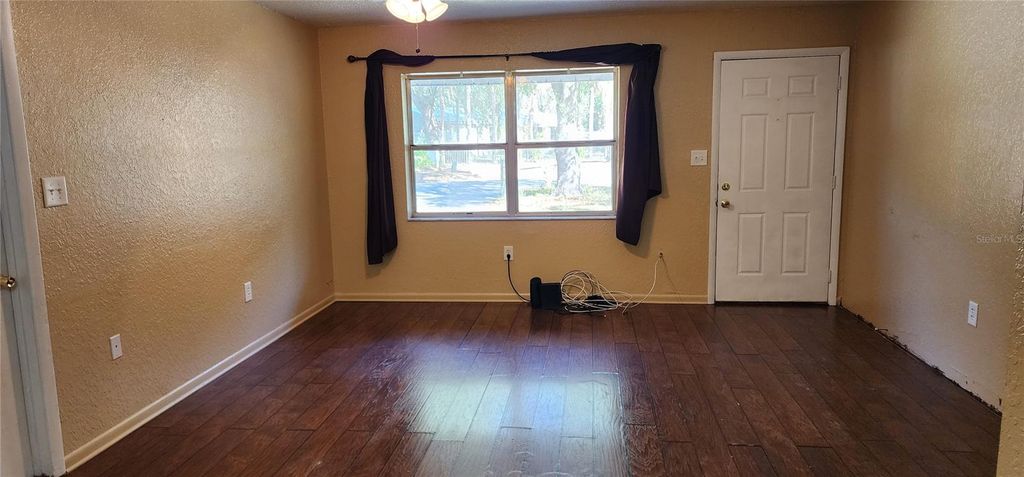 Photo of 3011 Laurel Lane, Plant City, FL 33566 (MLS # TB8455848)