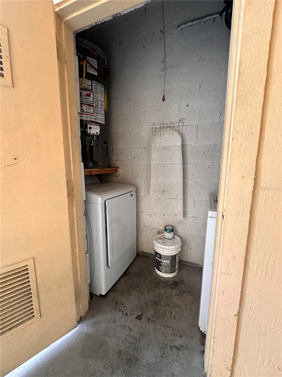 HAMMOCK TRAILS - Residential Lease