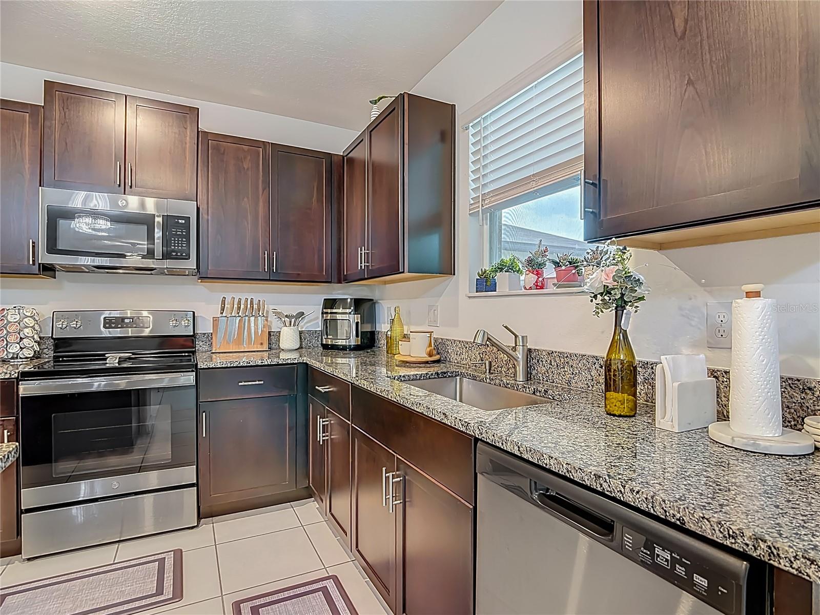 SADDLE CRK PRESERVE PH 1 - Residential