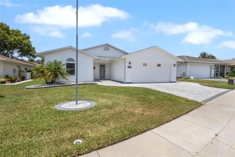 A home in LAKELAND