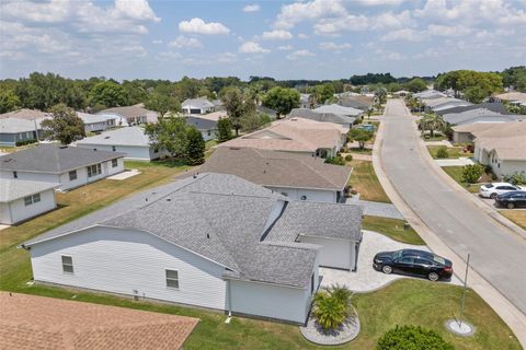 A home in LAKELAND