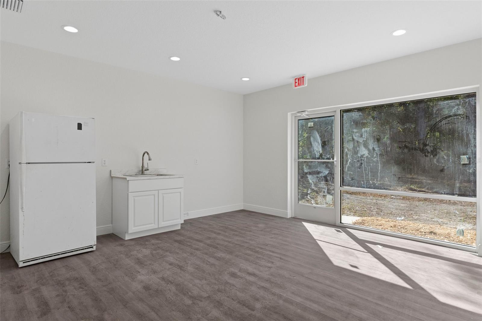 INVERNESS VILLAGE UNIT 03 - Commercial Sale