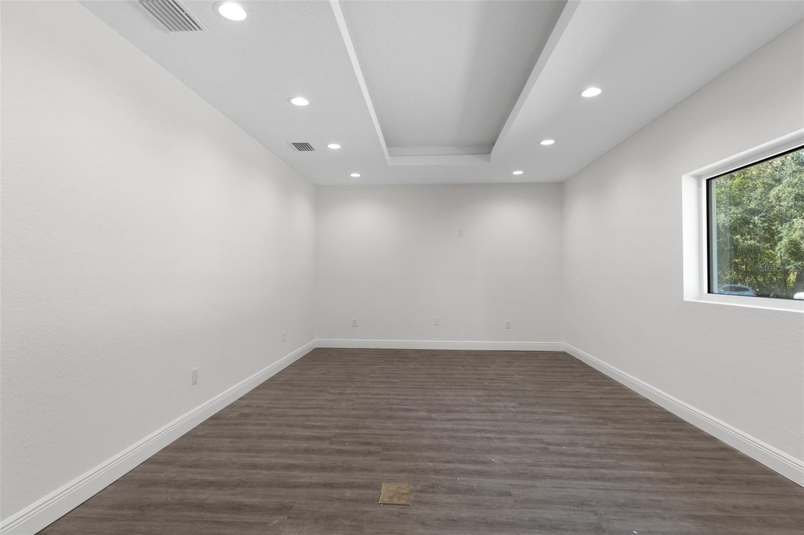 INVERNESS VILLAGE UNIT 03 - Commercial Sale