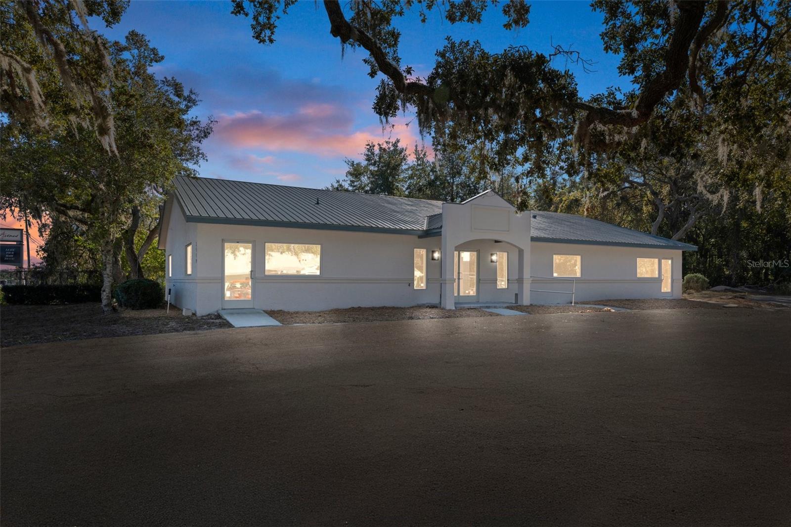 INVERNESS VILLAGE UNIT 03 - Commercial Sale