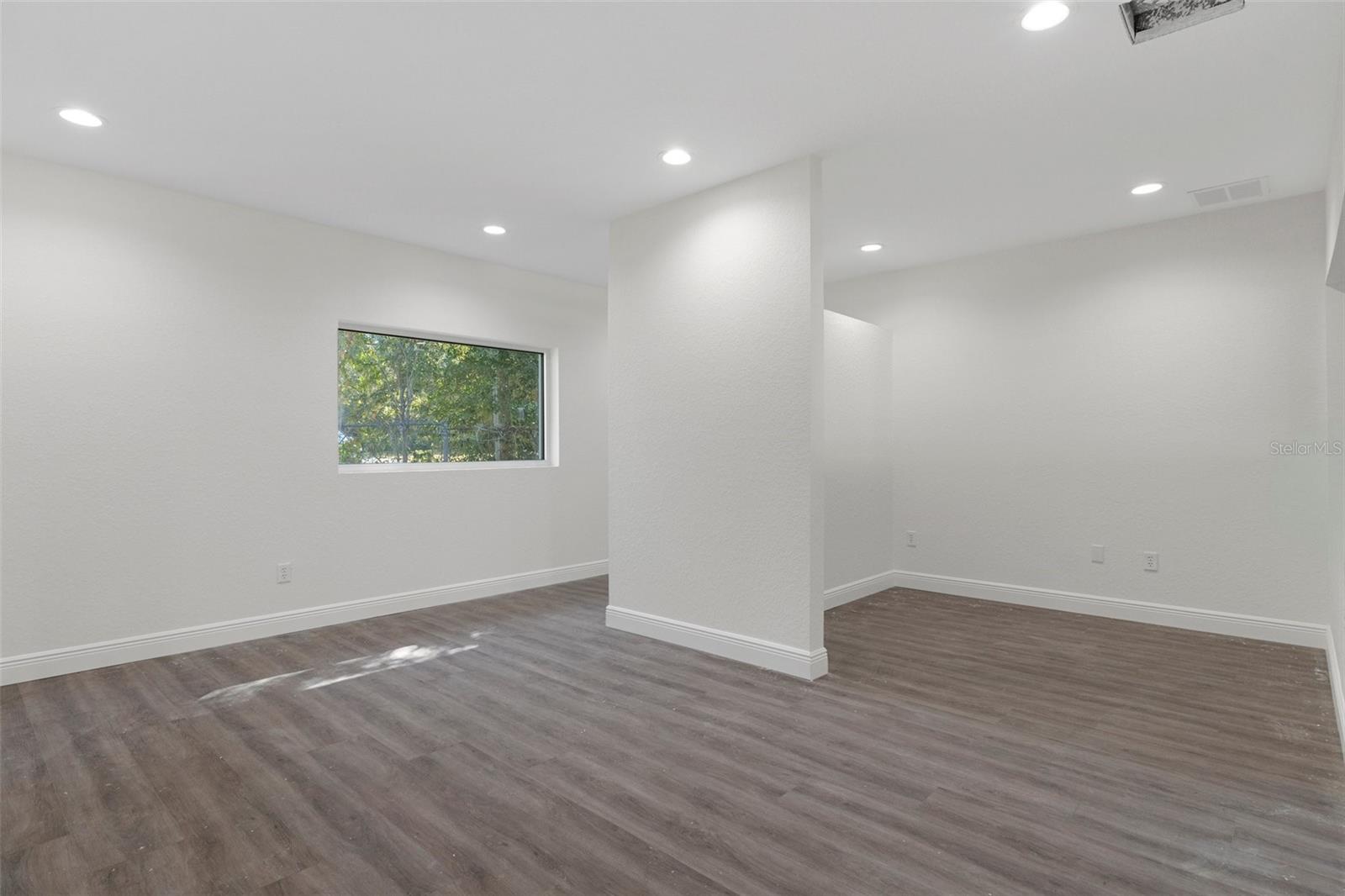 INVERNESS VILLAGE UNIT 03 - Commercial Sale